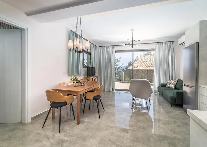 Вилла Teachers Rock